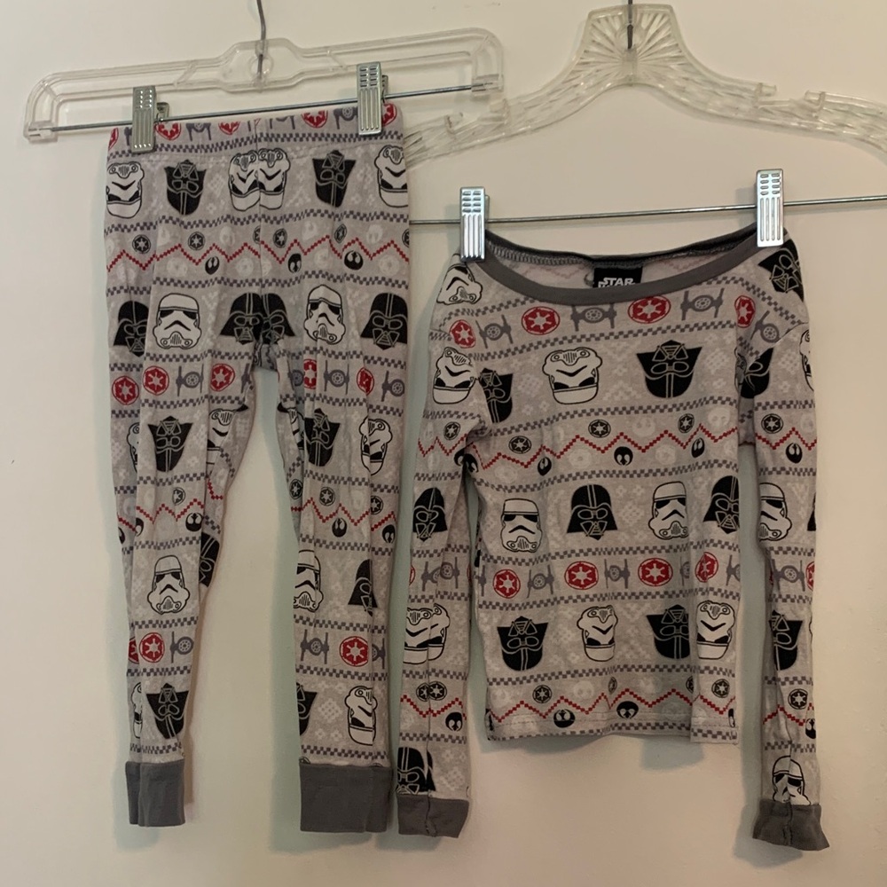 Star Wars Gray, Black and Red Stormtrooper Holiday Pajama Set - Kids
